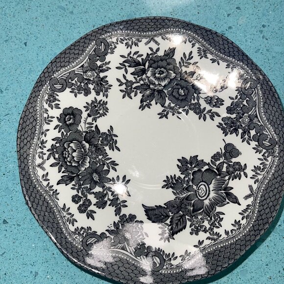 Johnson Brothers Tea Cups And Saucers Black Asiatic Pheasant Set of 8 - Picture 5 of 12